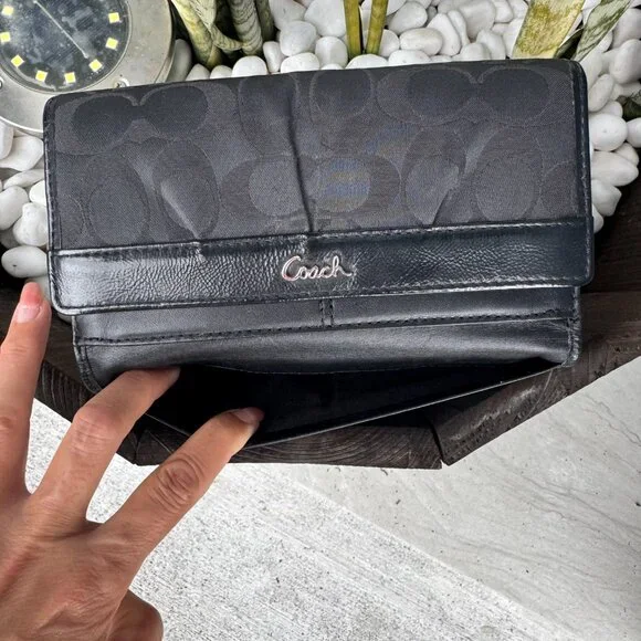 Coach Soho pleated signature Leather trifold Black and Gray check Wallet - Picture 8 of 10